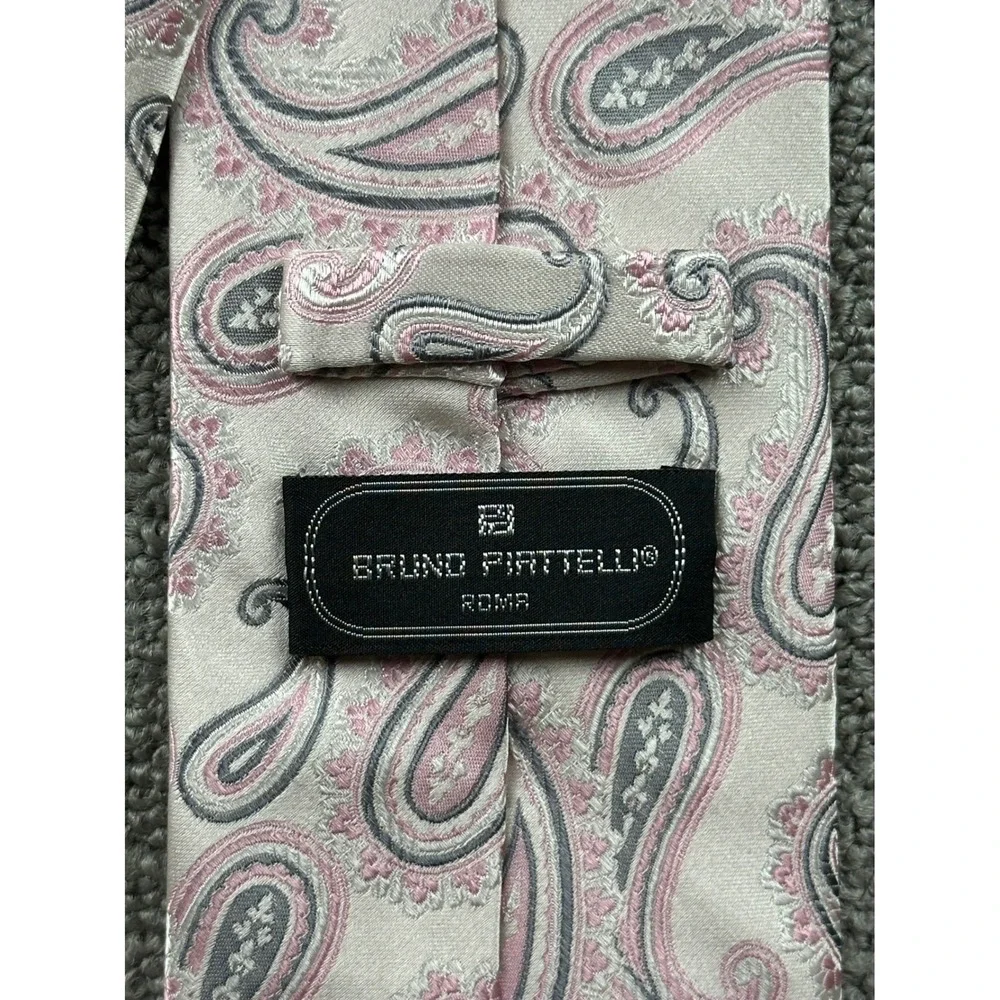 Vintage‎ Bruno Piattelli Roma Men Necktie Pink Gray 100% Silk Hand Made Office